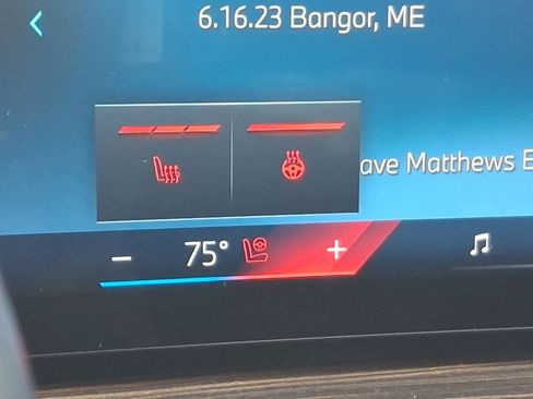 Used 2024 BMW X6 xDrive40i w/ Premium Package image 25