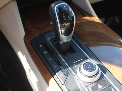 Used 2017 Maserati Levante S image 34