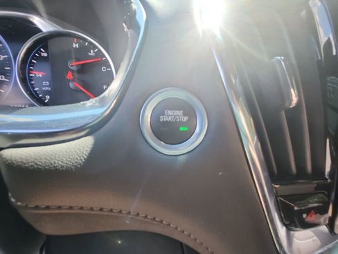 Certified 2023 Chevrolet Traverse High Country image 21