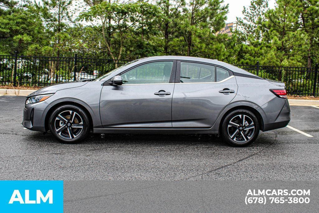 Used 2024 Nissan Sentra SV FWD image 6