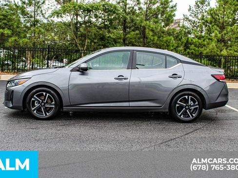 Used 2024 Nissan Sentra SV FWD image 6