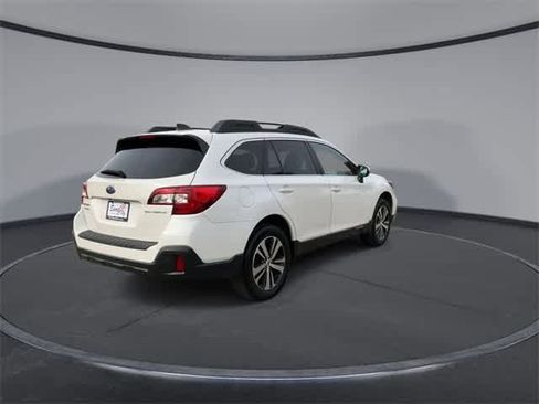 Used 2018 Subaru Outback 2.5i Limited image 8