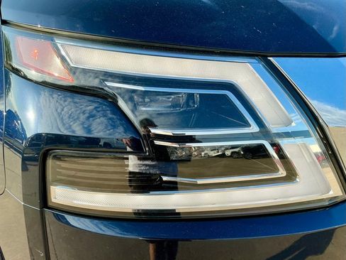 Used 2021 Nissan Armada Platinum w/ Captain's Chairs Package image 8