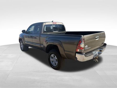 Used 2012 Toyota Tacoma 4x4 Access Cab w/ SR5 Pkg image 5