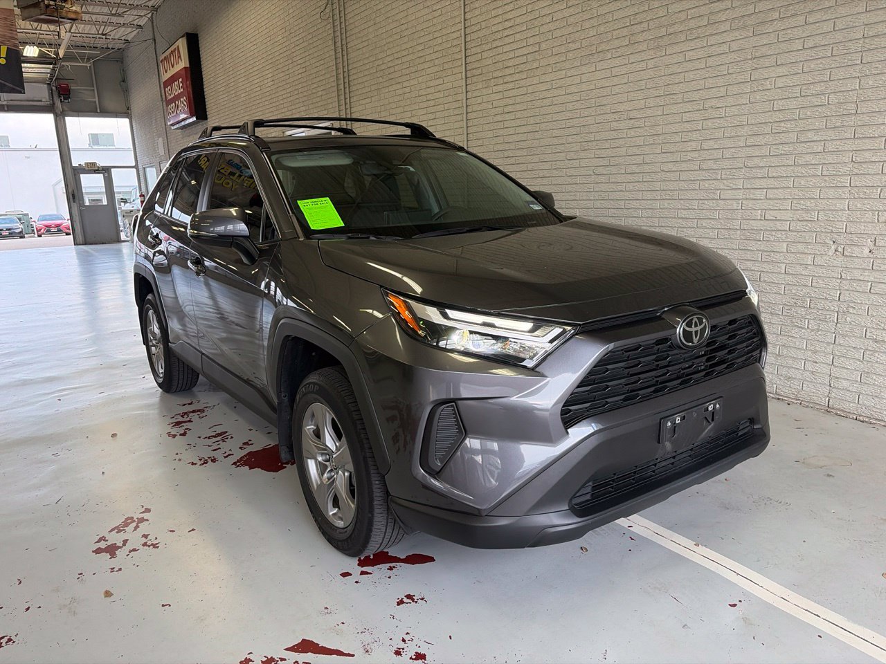 Used 2024 Toyota RAV4 XLE w/ Convenience Package FWD image 1