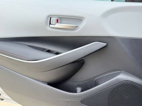 Used 2025 Toyota Corolla SE FWD image 23