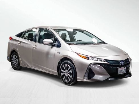 Used 2022 Toyota Prius Prime LE image 6