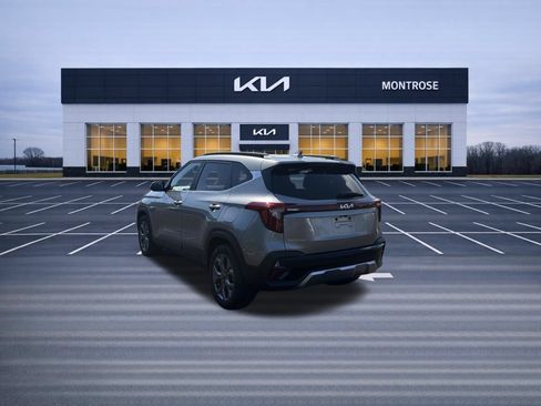 Certified 2024 Kia Seltos S FWD image 8