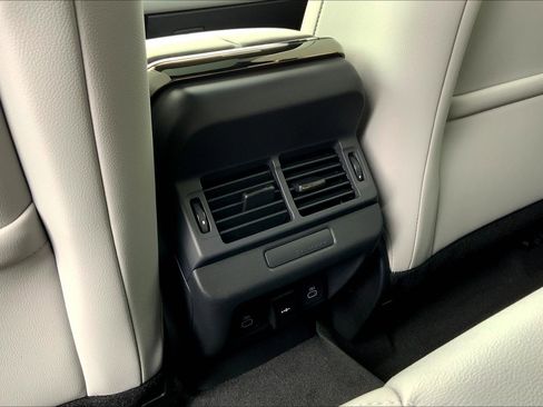 New 2026 Land Rover Range Rover Evoque S image 20