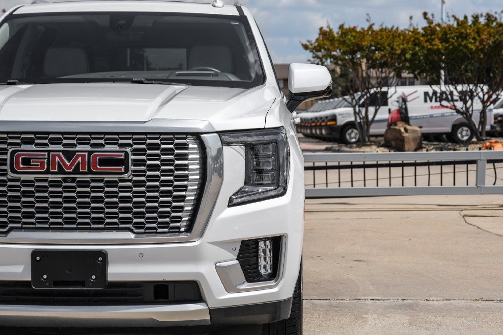 Used 2021 GMC Yukon XL Denali w/ Denali Premium Package RWD image 55