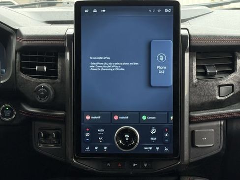 Used 2023 Ford Expedition Max Limited image 18