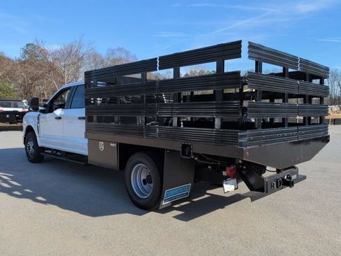 Used 2025 Ford F350 XL w/ XL Chrome Package RWD image 7
