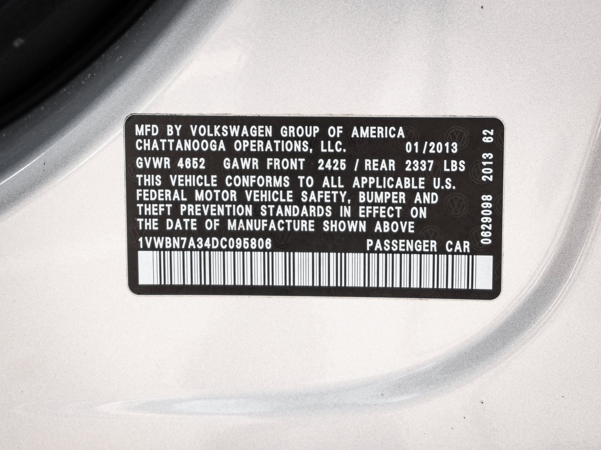 Used 2013 Volkswagen Passat TDI SE FWD image 37