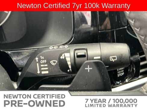 Used 2025 Nissan Pathfinder SV FWD image 36