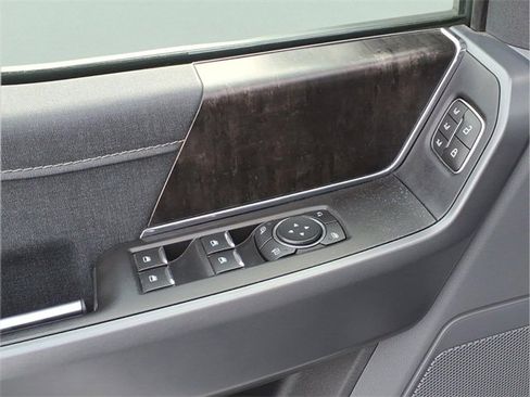 Used 2021 Ford F150 Lariat w/ Trailer Tow Package image 20