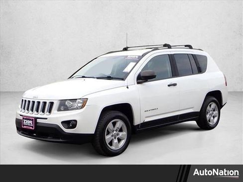 Used 2017 Jeep Compass Sport image 1