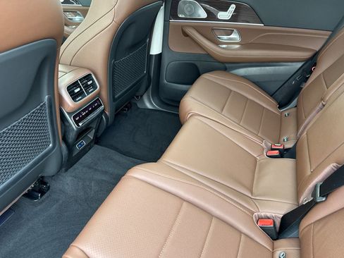 New 2026 Mercedes-Benz GLS 450 4MATIC image 12