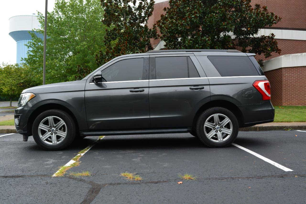 Used 2019 Ford Expedition XLT w/ Equipment Group 201A AWD/4WD image 8