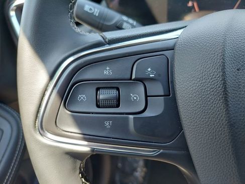 Used 2025 Buick Encore GX Preferred AWD/4WD image 22