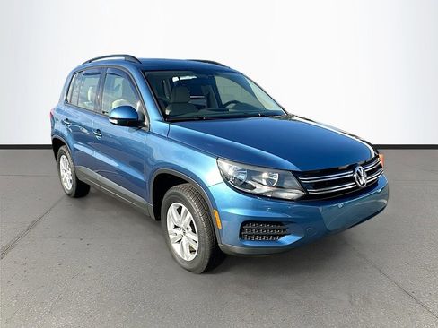 Used 2017 Volkswagen Tiguan S image 1