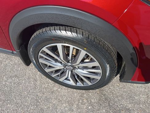 Used 2023 Nissan Kicks SR w/ SR Premium Package FWD image 25