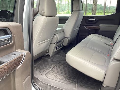Used 2021 GMC Sierra 1500 SLE image 10