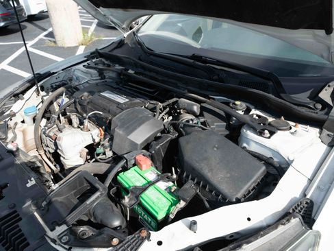 Used 2013 Honda Accord EX-L image 32