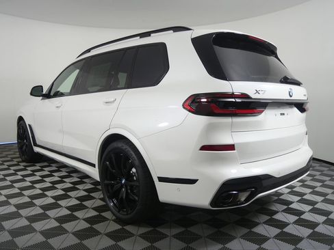 New 2027 BMW X7 xDrive40i w/ Executive Package AWD/4WD image 5