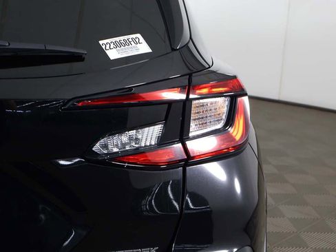 Used 2025 Subaru Crosstrek 2.0i Premium AWD/4WD image 16