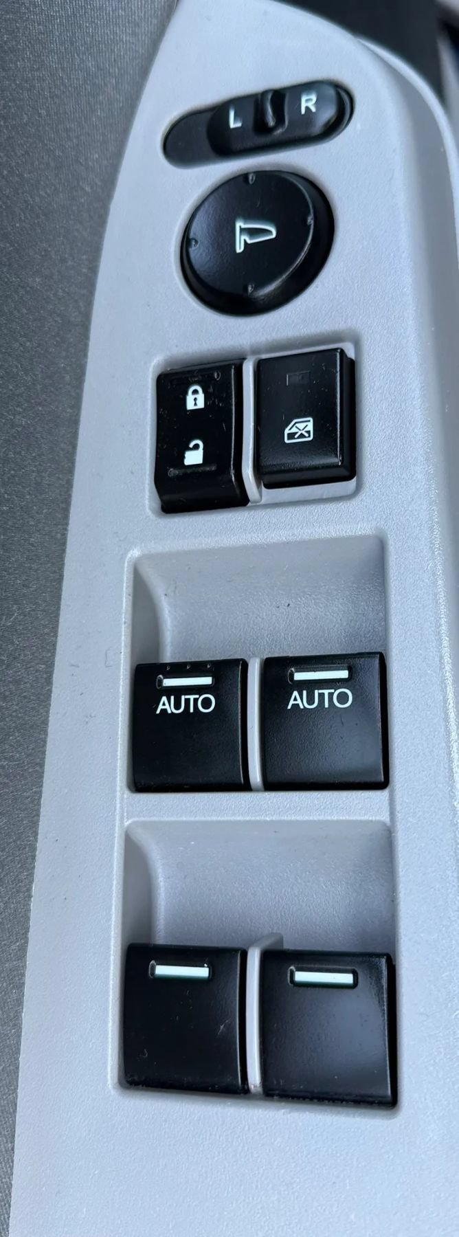 Used 2014 Honda Pilot LX image 22