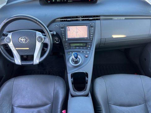 Used 2010 Toyota Prius Five image 10