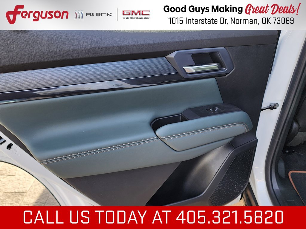 New 2026 GMC Terrain AT4 w/ Convenience Package III AWD/4WD image 43