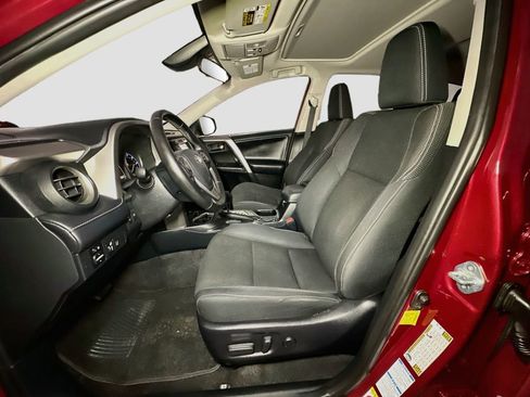 Used 2018 Toyota RAV4 XLE image 17