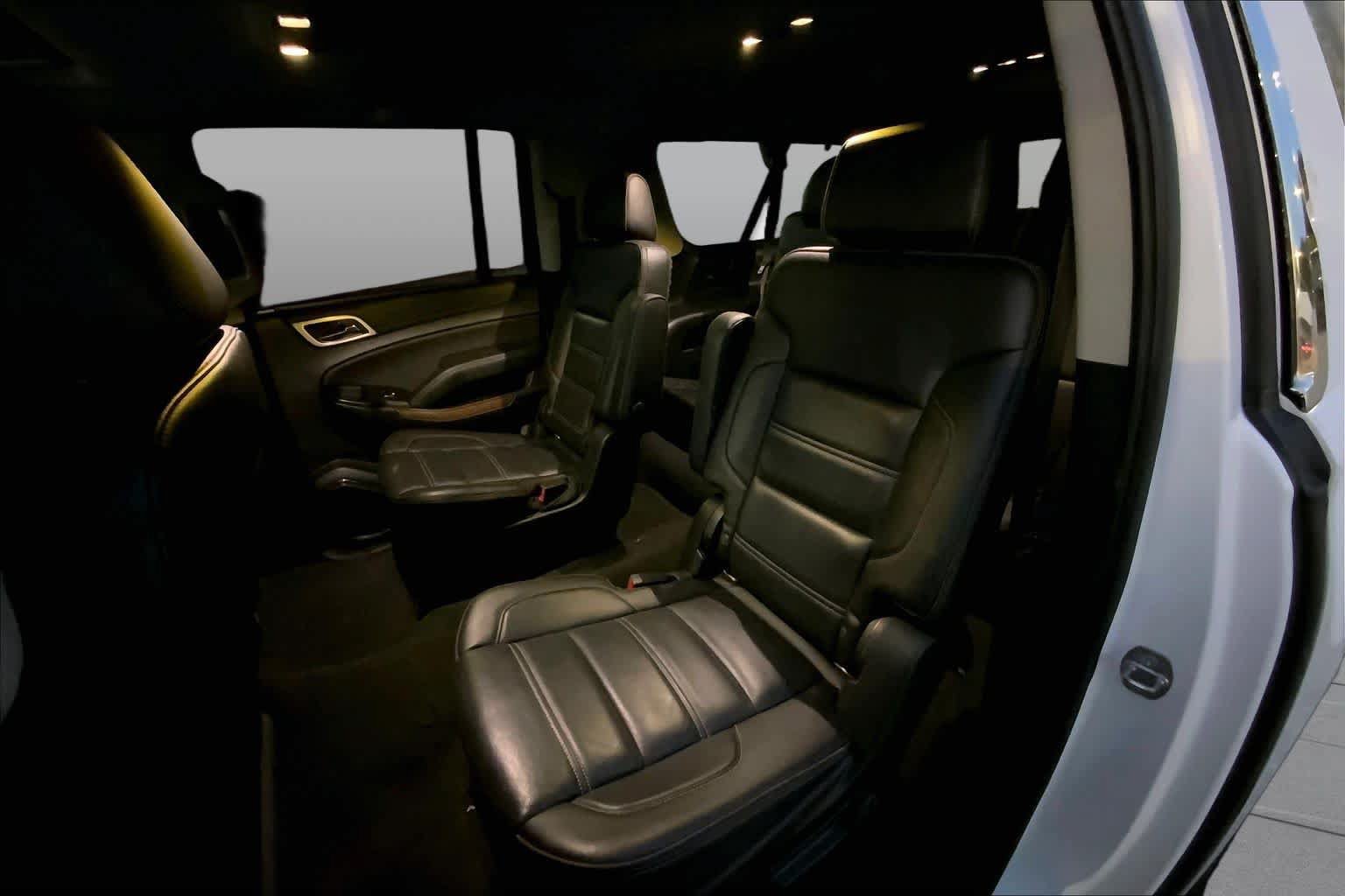 Used 2019 GMC Yukon XL Denali AWD/4WD image 18