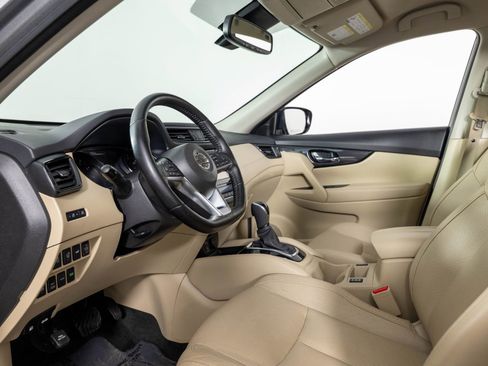 Used 2017 Nissan Rogue SL image 14