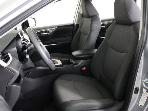 Used 2023 Toyota RAV4 XLE w/ XLE Grade Weather Package AWD/4WD image 29