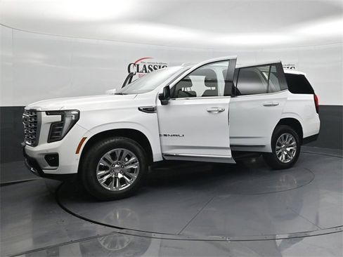 Used 2025 GMC Yukon Denali image 33