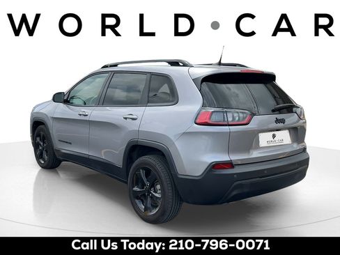 Used 2021 Jeep Cherokee Latitude Plus FWD image 5
