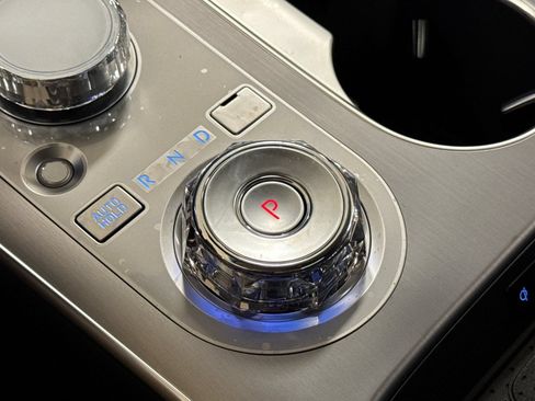 New 2026 Genesis GV70 2.5T Advanced AWD/4WD image 22