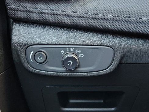 Used 2025 Chevrolet TrailBlazer LS w/ LS Convenience Package image 24