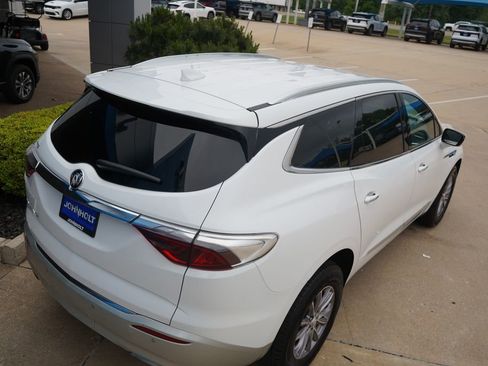Used 2024 Buick Enclave Premium FWD image 13