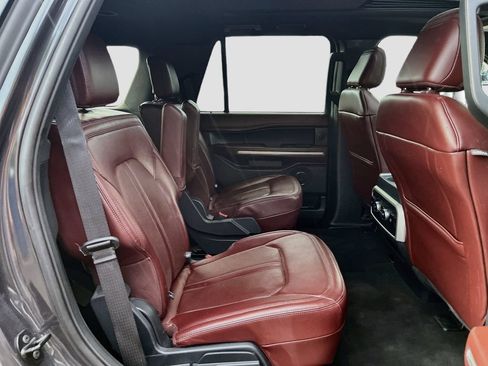 Used 2024 Ford Expedition Limited AWD/4WD image 30