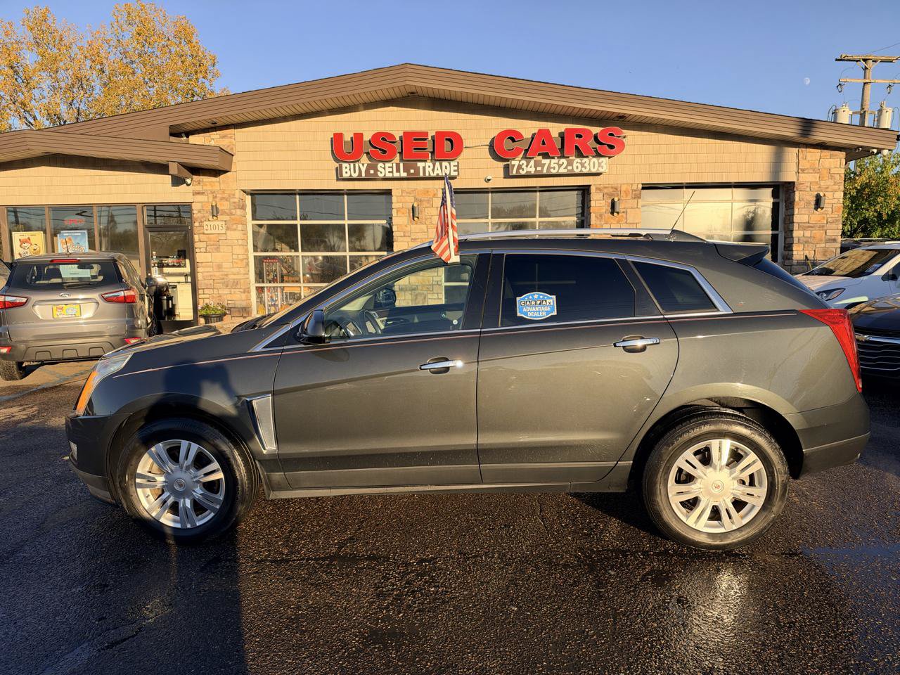 Used 2015 Cadillac SRX Luxury w/ Driver Awareness Package AWD/4WD image 4