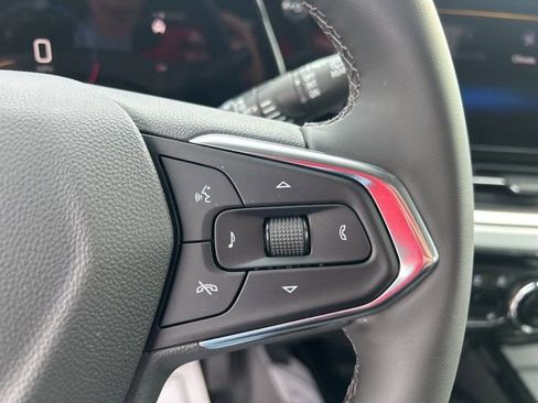 New 2026 Chevrolet Trax LT w/ Sunroof Package image 19