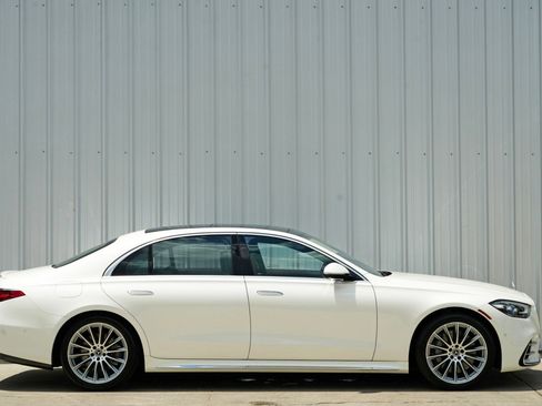 Used 2023 Mercedes-Benz S 500 4MATIC w/ AMG Line image 58