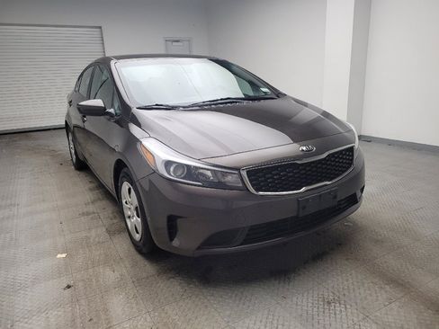 Used 2017 Kia Forte LX w/ LX Popular Package image 13