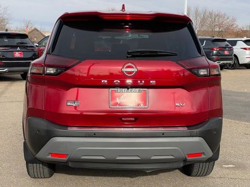 Certified 2023 Nissan Rogue SV image 4