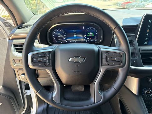 Used 2024 Chevrolet Suburban Z71 w/ Luxury Package AWD/4WD image 24