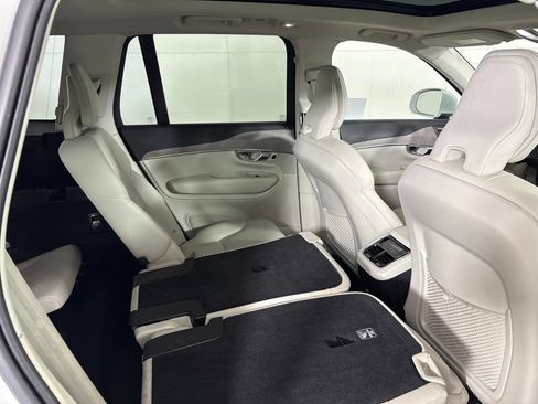 Used 2023 Volvo XC90 B6 Plus w/ Protection Package Premier AWD/4WD image 13