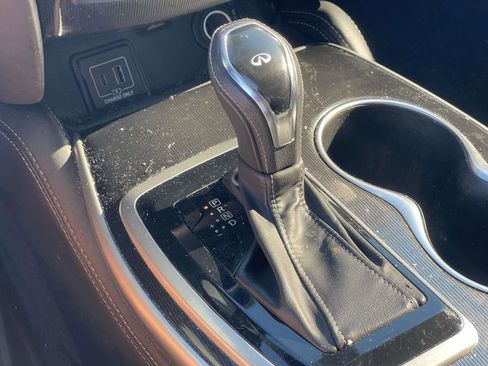 Used 2019 INFINITI QX60 Luxe w/ Essential Package image 31